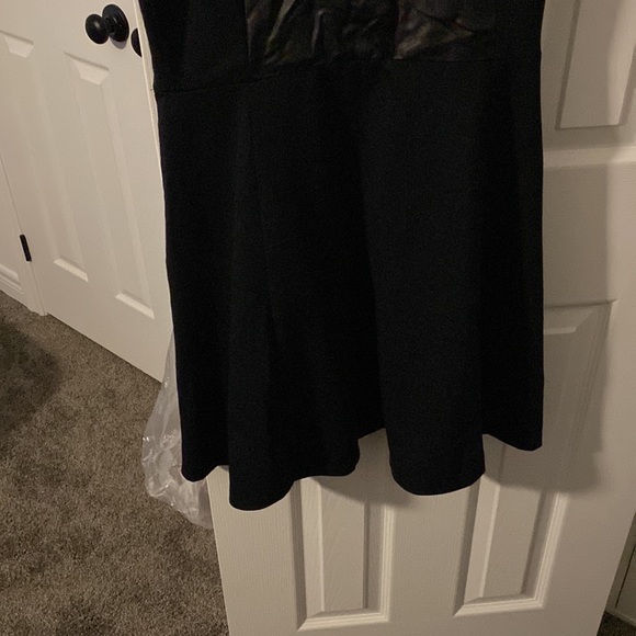 Banana Republic Mini Black with leather top dress - Picture 3 of 4